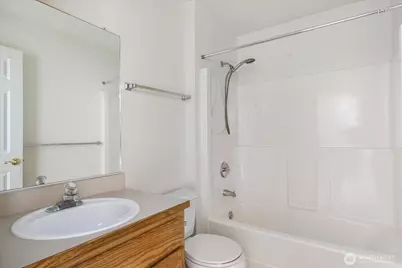 594 SW Regency Drive, Oak Harbor, WA 98277 - Photo 24