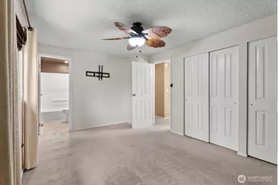 19329 142nd Place SE, Renton, WA 98058 - Photo 8