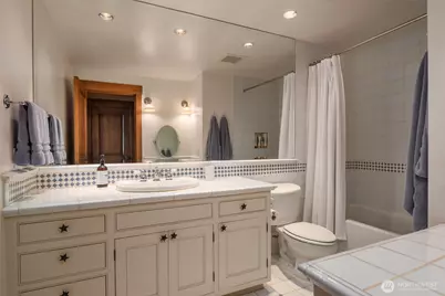 20530 SE 19th Street, Sammamish, WA 98075 - Photo 24