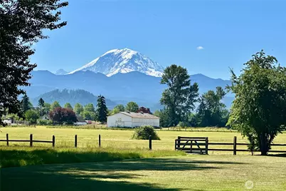 24117 SE 440th Street, Enumclaw, WA 98022 - Photo 2