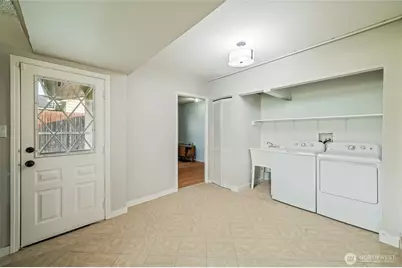 203 SE 1st, East Wenatchee, WA 98802 - Photo 16