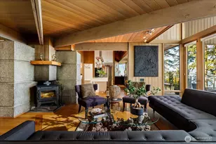3156 Smugglers Cove Rd, Greenbank, WA 98253 - Photo 4