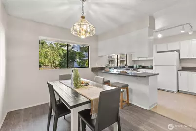 9916 NE 116th Street #202, Kirkland, WA 98034 - Photo 14