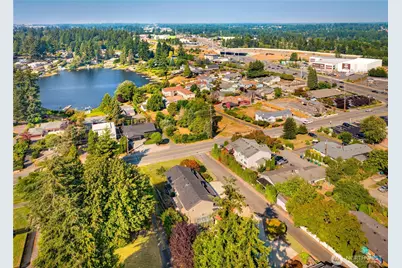 3618 Shelby Road, Lynnwood, WA 98087 - Photo 2