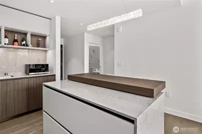 889 Avenue Square NE #302, Bellevue, WA 98004 - Photo 8