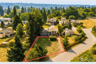 11813 44th Place S, Tukwila, WA 98178 - Photo 2