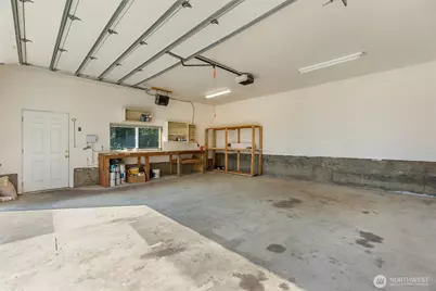 3902 Larchmont Avenue NE, Tacoma, WA 98422 - Photo 38