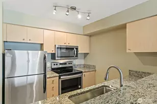 2818 Grand Ave, Everett, WA 98201 - Photo 4