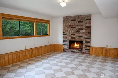 18016 S Tapps Drive E, Lake Tapps, WA 98391 - Photo 16