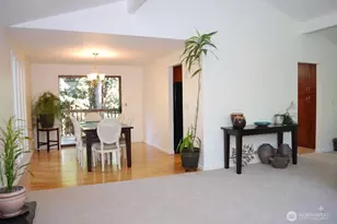 18016 S Tapps Dr E, Lake Tapps, WA 98391 - Photo 4