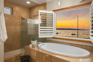 9 SW 3 Tree Point Ln, Burien, WA 98166 - Photo 22