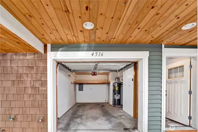 4516 Dayton Avenue N, Seattle, WA 98103 - Photo 16