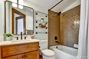 4516 Dayton Ave N, Seattle, WA 98103 - Photo 14