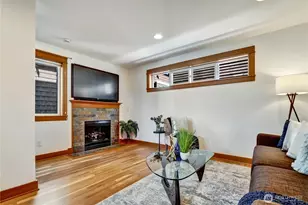 4516 Dayton Ave N, Seattle, WA 98103 - Photo 8