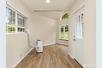 301 O Street SE, Olympia, WA 98501 - Photo 20