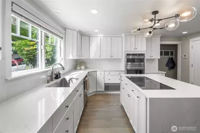 16130 SE 47th Place, Bellevue, WA 98006 - Photo 10