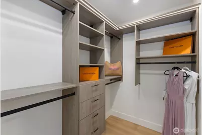 929 N 87th Street, Seattle, WA 98103 - Photo 20