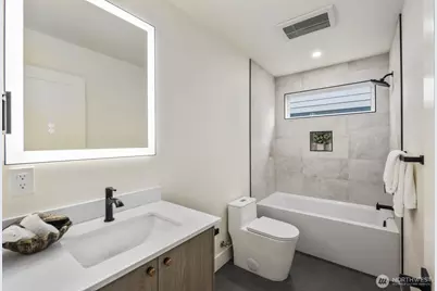 931 N 87th Street, Seattle, WA 98103 - Photo 6