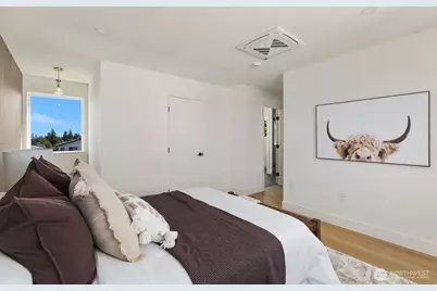 933 N 87th Street, Seattle, WA 98103 - Photo 14