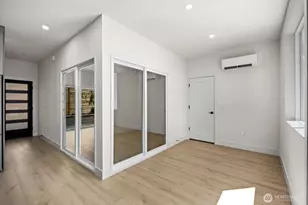 11744 Dayton Ave N, Seattle, WA 98133 - Photo 8
