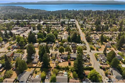 11744 Dayton Avenue N, Seattle, WA 98133 - Photo 26