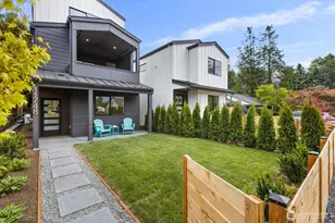 11748 Dayton Ave N, Seattle, WA 98133 - Photo 2