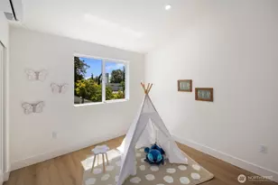 11746 Dayton Ave N, Seattle, WA 98133 - Photo 20