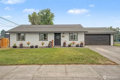 1153 S Grand Drive, Moses Lake, WA 98837 - Photo 1