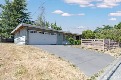 24325 16th Avenue S, Des Moines, WA 98198 - Photo 2