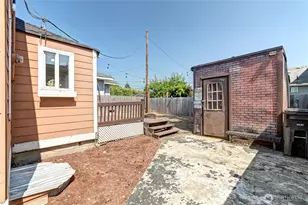 2327 Harrison Ave, Everett, WA 98201 - Photo 30