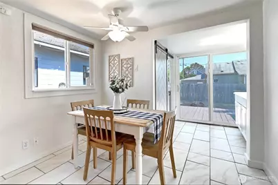 2327 Harrison Avenue, Everett, WA 98201 - Photo 14