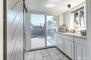 2327 Harrison Ave, Everett, WA 98201 - Photo 16