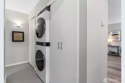 1120 8th Avenue #904, Seattle, WA 98101 - Photo 16