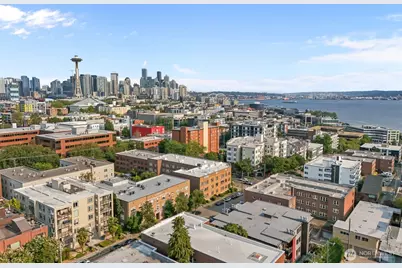 626 4th Avenue W #306, Seattle, WA 98119 - Photo 40