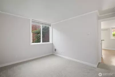 626 4th Avenue W #306, Seattle, WA 98119 - Photo 24