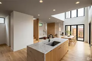 3820 NE 62nd St, Seattle, WA 98115 - Photo 4