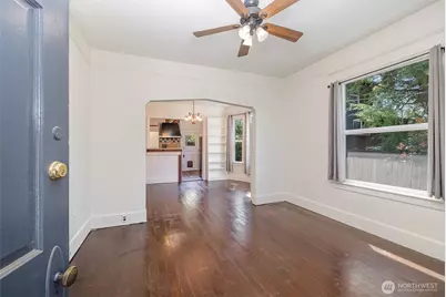 4406 6th Avenue NW, Seattle, WA 98107 - Photo 2