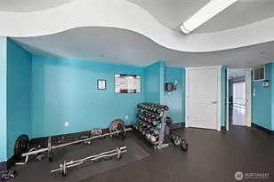 699 John St, Seattle, WA 98109 - Photo 24