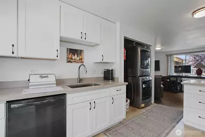 9007 10th Street NE, Lake Stevens, WA 98258 - Photo 10