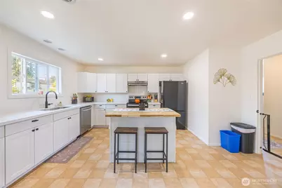 820 W 12th Street, Port Angeles, WA 98363 - Photo 10
