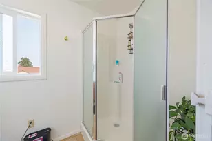 820 W 12th St, Port Angeles, WA 98363 - Photo 22