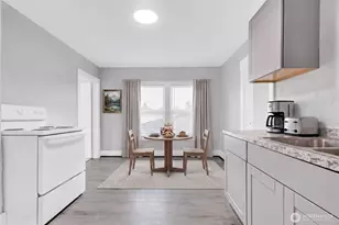 758 S 39th St, Tacoma, WA 88418 - Photo 16