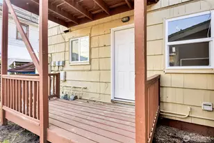 758 S 39th St, Tacoma, WA 88418 - Photo 30