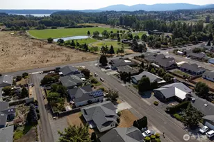 942 E Willow St, Sequim, WA 98382 - Photo 38