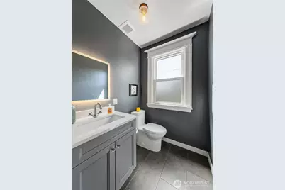 418 16th Avenue E #418, Seattle, WA 98112 - Photo 14