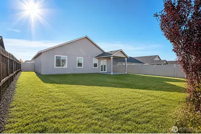 1344 E Nen Drive, Moses Lake, WA 98837 - Photo 2