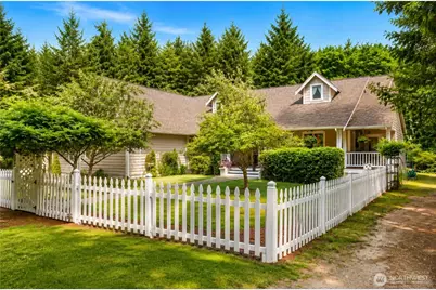 351 E Island Shores Road, Shelton, WA 98584 - Photo 2