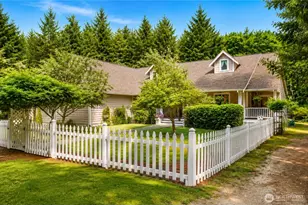 351 E Island Shores Rd, Shelton, WA 98584 - Photo 2