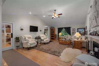 351 E Island Shores Road, Shelton, WA 98584 - Photo 6