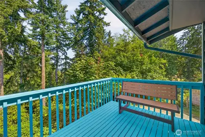 8103 Hawaii Lane, Clinton, WA 98236 - Photo 22